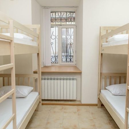 كييف Globus Lipki Hostel المظهر الخارجي الصورة