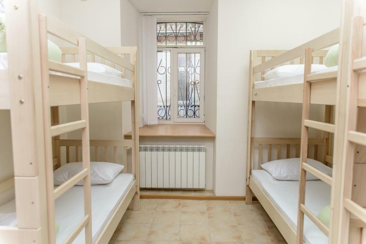 كييف Globus Lipki Hostel المظهر الخارجي الصورة