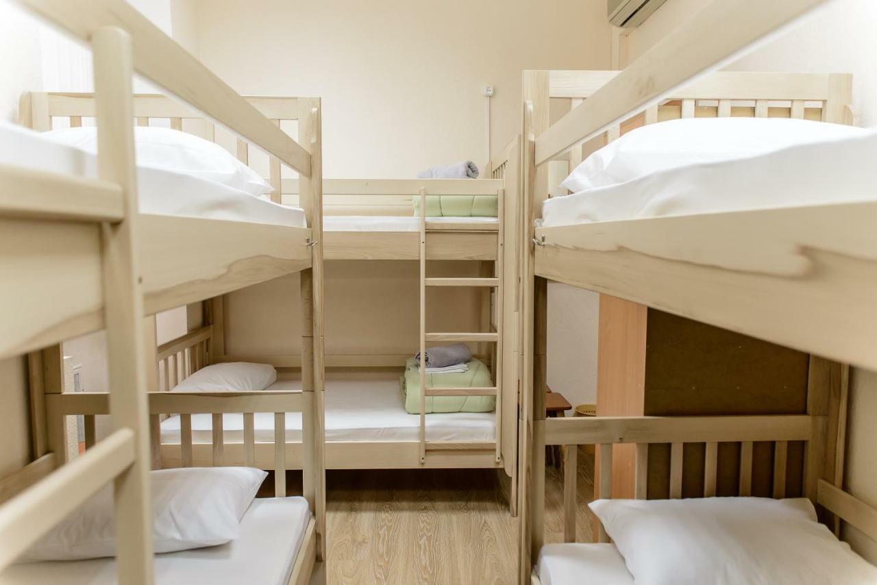 كييف Globus Lipki Hostel المظهر الخارجي الصورة