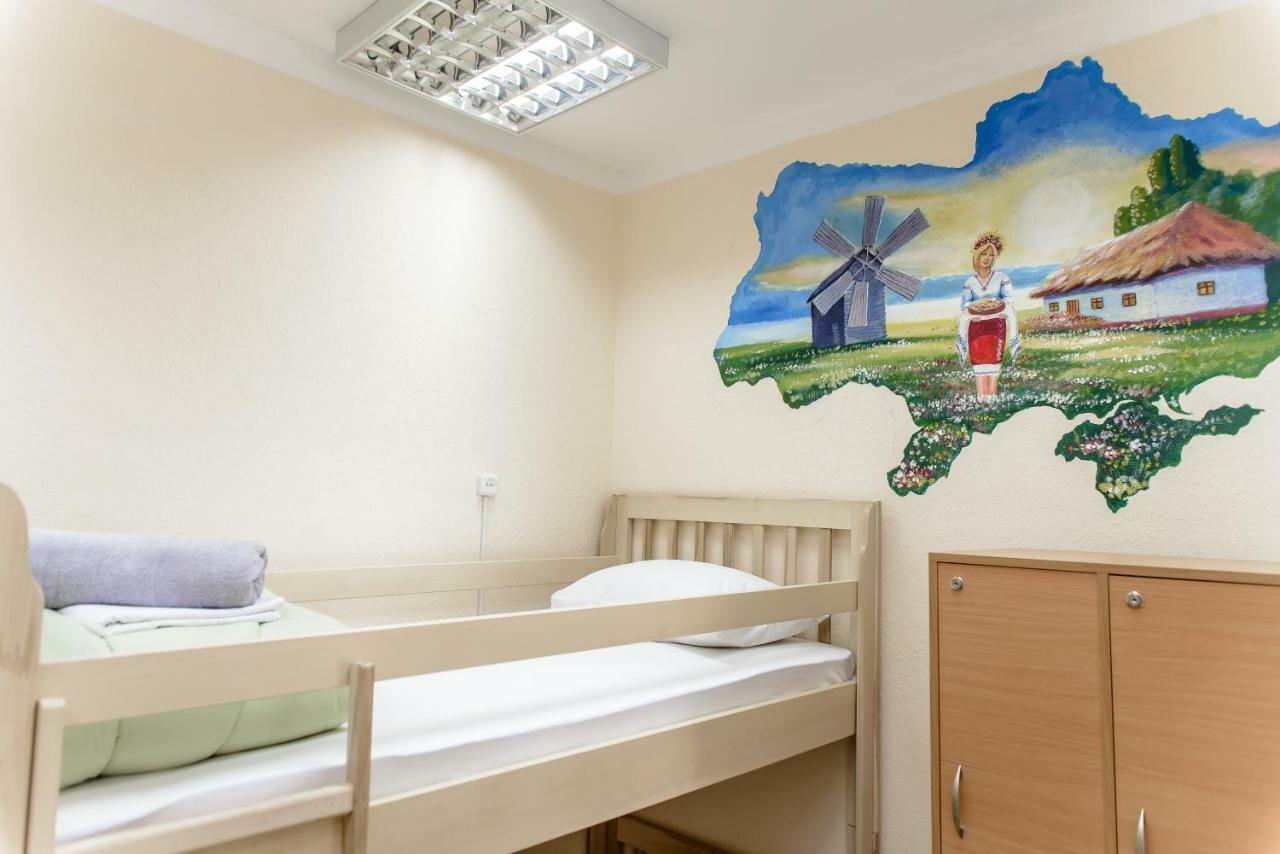 كييف Globus Lipki Hostel المظهر الخارجي الصورة