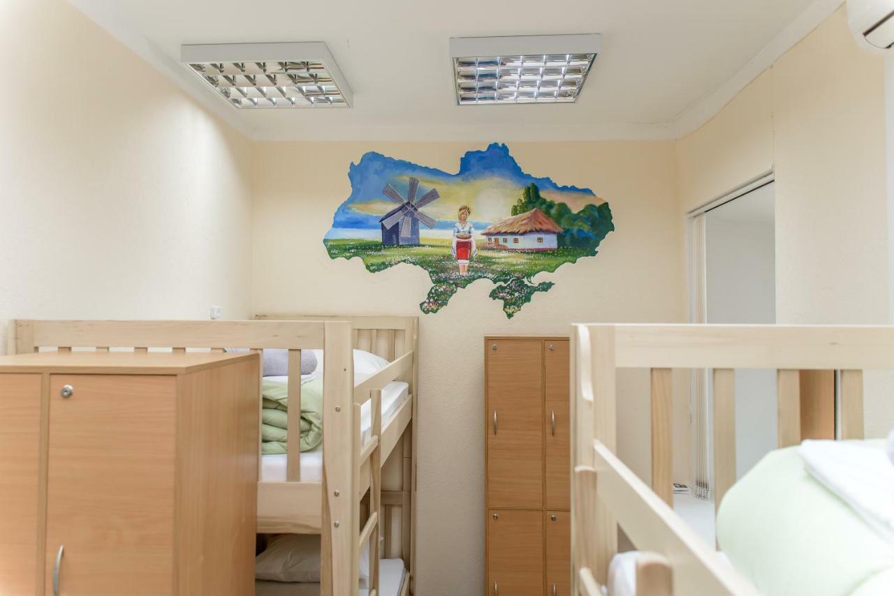 كييف Globus Lipki Hostel المظهر الخارجي الصورة
