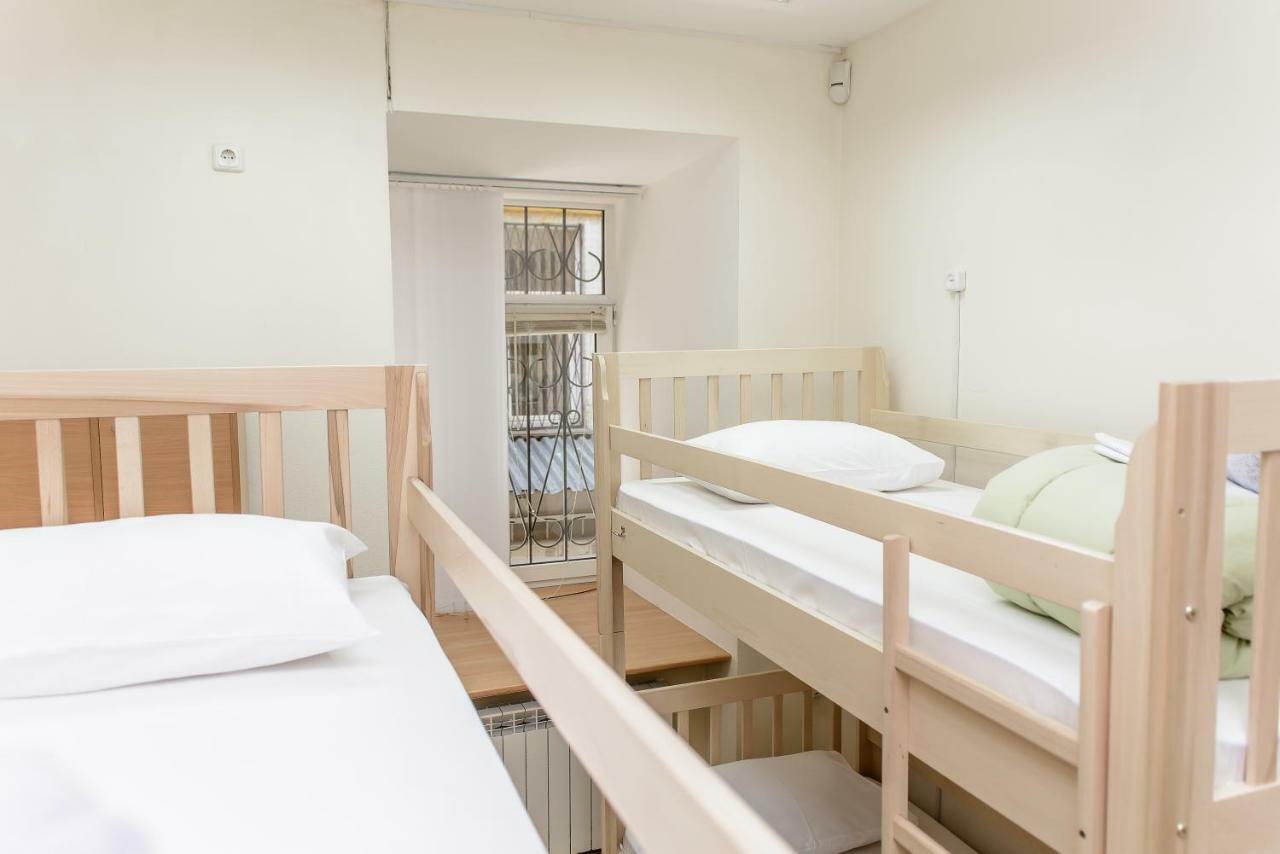 كييف Globus Lipki Hostel المظهر الخارجي الصورة