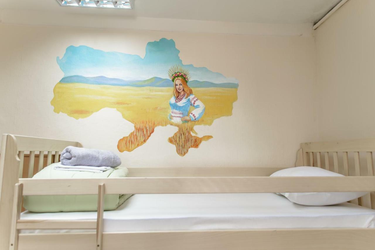 كييف Globus Lipki Hostel المظهر الخارجي الصورة
